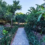 Casa Immersa Nel Giardino Della Neapolis By Wonderful Italy