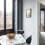 Appartamento Con Tetti Affrescati A Catania Centro