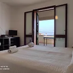 Rita'S Apt&Rooms