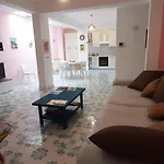 Il Roseto Di Betty Appartamento In Villa S1