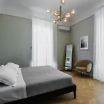 Palazzo Bozzanca Apartments By Wonderful Italy