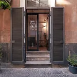 Baroque Design Apartment In Historical City Center