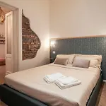 Baroque Design Apartment In Historical City Center
