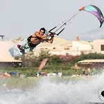 Kitezone Apartment, Fast Wifi, Private Parking