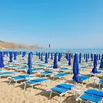 Casa Vacanza La Finestra Sul Porto