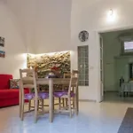 Casa Vacanze - I Portici House