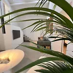 Ortigia Suite 15, Sicily Luxury Apt With Hot Tub
