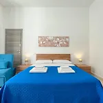 Clizia Apartment