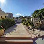 Lovely Villa, Close To The Beach