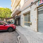 Catania Roomy & Modern Apartment - Balconies