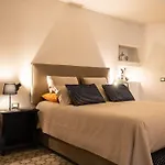 Palazzo Celestre Suite