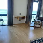 Garibaldi Sea Suites