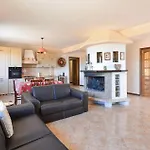 Amazing Home In Fontane Bianche With Wifi