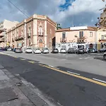 Villa Bellini & Stadio Comfy Apartment