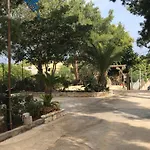 La Casa Del Carrubo B
