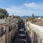 Palazzo Ventimiglia Lodge & Suites
