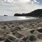Taormina, Casa Mediterranea Sul Mare. Isola Bella.