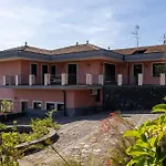 Villa Vulcano, Tra L'Etna E Il Mare