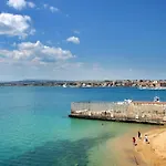 Independent Room Near Ortigia Island