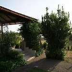 Accogliente Villa Con Piscina