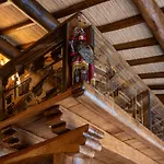 Etna Quota Mille Boutique Hotel, Typical Sicilian Food & Wine