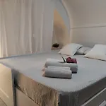 Maya'S House