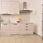 4 Bedroom Cozy Home In Mascalucia