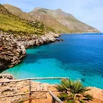 Relax Apartment In San Vito