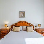 Giardini Naxos Roomy Flat Near The Sea