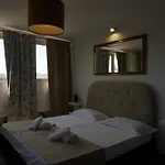 Airport Suite