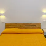 Seaside Bliss: Kaukana Sun & Moon Apartments With Parking
