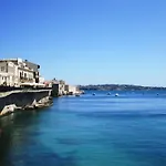 Corallia Apartment
