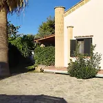Villa Con Giardino Sul Lungomare