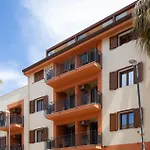 1 Bedroom Beautiful Apartment In Balestrate