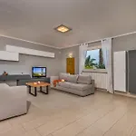 Villa Jacqueline Con Piscina Privata 8 Posti Letto