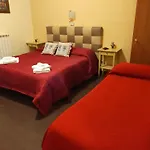 Bed & Breakfast Hostel H24