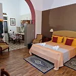 Casa Rotre In The Historic Center Of Palermo