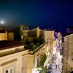 Elegante Appartamento In Palazzo Storico Ortigia