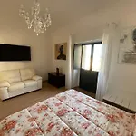 1777 Luxury Suite