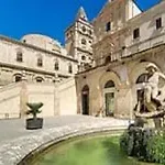 Charming House In Noto + Jacuzzi