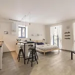 Vuccirihouse
