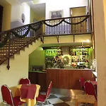 Hotel Columbia