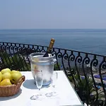 Kalos Hotel