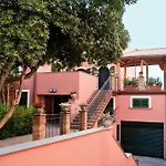 Alhambra - Guest House-B&B Di Charme