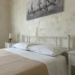 Naumachia House