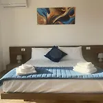 Maison De Cheeramie - Tourist Apartments Tra Mare E Etna