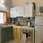 Residenza Ronna Razia