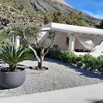 Teia Holiday Apartments