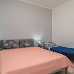 Nicole Rooms