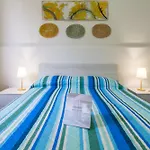 Distefano House Close To Sea - Happy Rentals